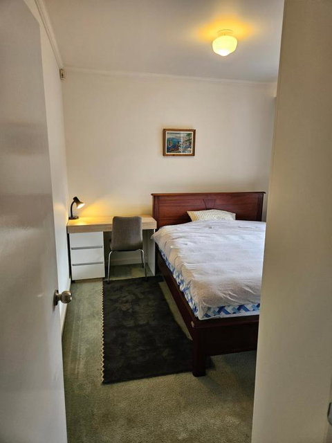 Quiet Secure Cozy Private Room For 3 Month Stay Minimum - Pubs and Clubs 2