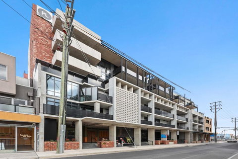 Rambla At Solarino House - Pubs and Clubs 2