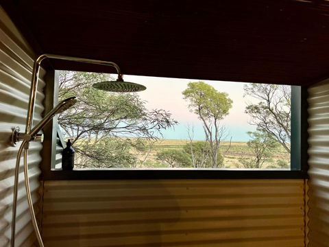 Rangelands Outback Camp - Pubs and Clubs 3