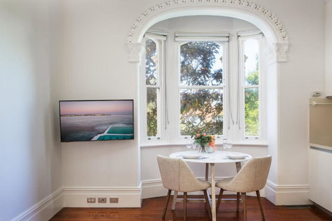 Ravenscourt S Studio Apartment Close To Everything - Go Out 1