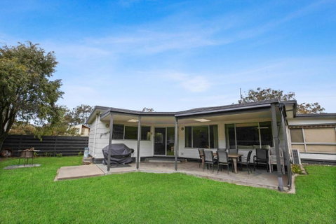 Raymond Island Retreat - Go Out 3