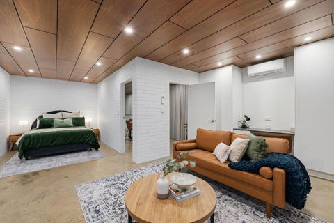 Railway Motel Myrtleford - Pubs and Clubs 2