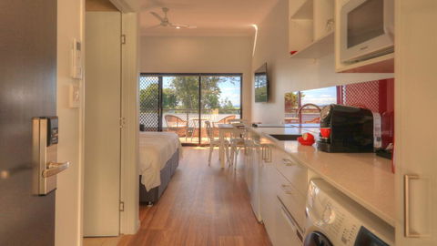 Atherton Apartments - Go Out 0