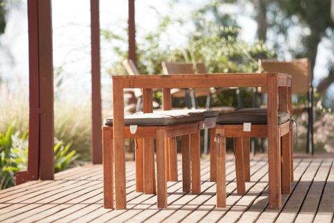 Audrey Wilkinson Vineyard - Pubs and Clubs 3