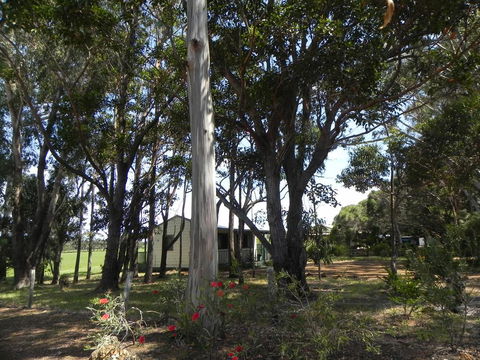 Augusta Chalet - Pubs and Clubs 2