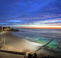 Austinmer On The Beach - Pubs and Clubs