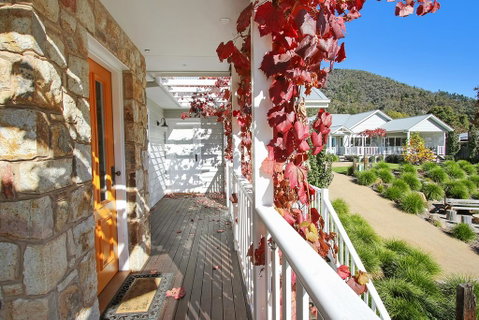 Autumn Home - Our Place At Bright - Pubs and Clubs 1