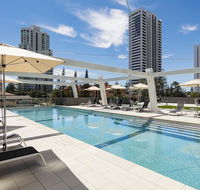 Avani Broadbeach Residences - Pubs and Clubs