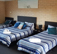 Avlon Gardens Motel - Pubs and Clubs