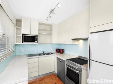 Avoca Beach Haven - 5/161 Avoca Drive, Avoca Beach - Pubs and Clubs 1