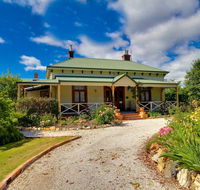 B  B at Winterbrook - Pubs and Clubs