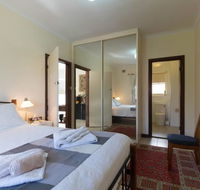 B9 Close to UWA Swan River Cafes and The New Children's Hospital - Go Out
