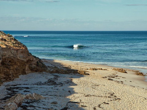 Back Beach Hideaway - Go Out 1