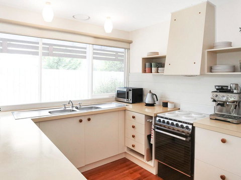 Backyard Bliss - Pubs and Clubs 3