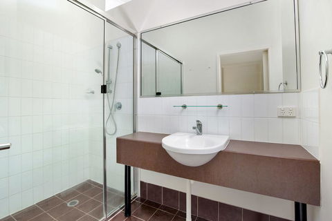 Baden 46 - Rainbow Shores, Walk To Beach, Top Floor, Air Conditioned Unit, Pools - Go Out 2