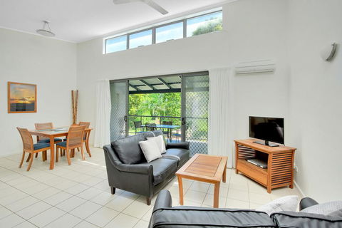 Baden 46 - Rainbow Shores, Walk To Beach, Top Floor, Air Conditioned Unit, Pools - Go Out 0