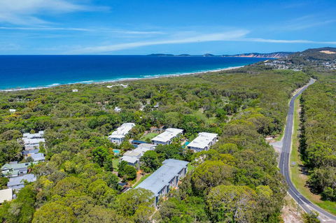 Baden 65 - Rainbow Shores, Overlooking Lap Pool, Ground Floor, Air Conditioning - Go Out 3