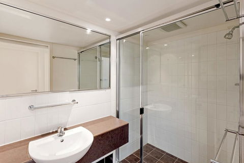 Baden 74 - Rainbow Shores, Top Floor, Air Conditioned Unit, Walk To Beach - Go Out 2