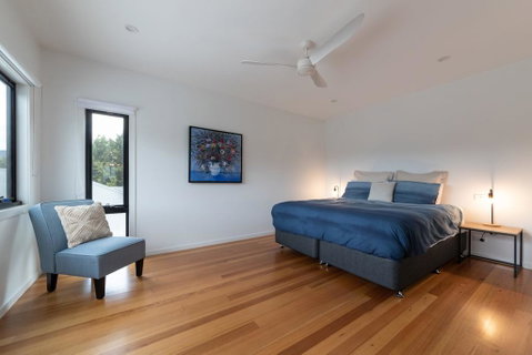 Balcony To Bogong - Modern House Ten Minute Stroll To Town - Pubs and Clubs 3