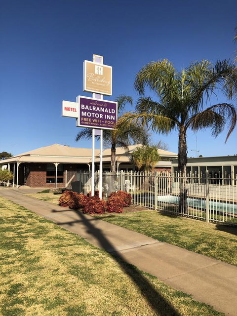 Balranald Motor Inn - Pubs and Clubs 2