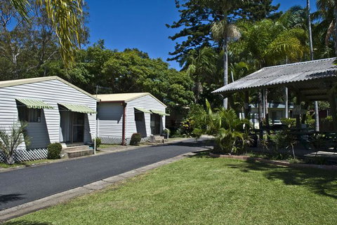 Banana Coast Caravan Park - Pubs and Clubs 1
