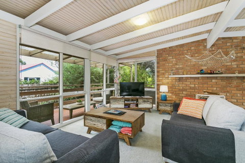 Banksia On The Bay - Pubs and Clubs 2