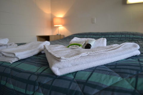 Barossa Gateway Motel - Pubs and Clubs 1