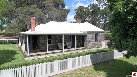 Barunah Plains - The Cottage - Pubs and Clubs 0