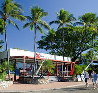 Base Airlie Beach - Go Out