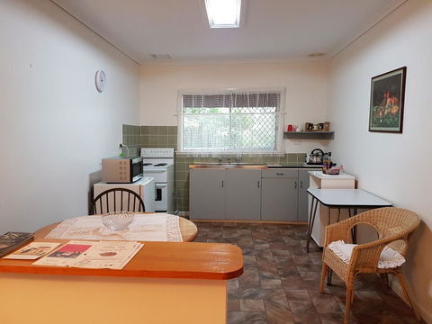 Basedow Units Tanunda - Pubs and Clubs 3