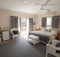 Batemans Bay Manor - Bed and Breakfast - Pubs and Clubs
