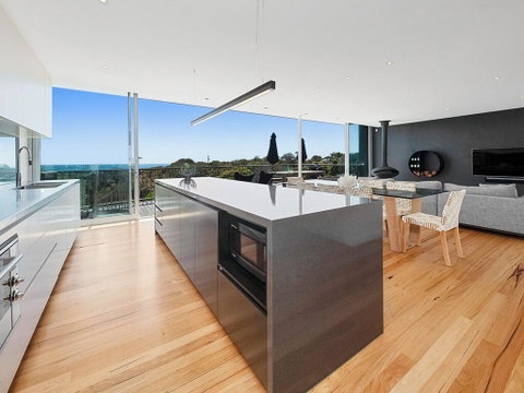 Bay Vista - Amazing Bay Views With The Beach At Your Doorstop! - Go Out 2