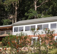 Bayscape at Hardys Bay/Killcare - Pubs and Clubs