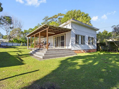 Beach Escape @ Currarong - Basic Family Accommodation - Go Out 3