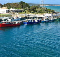 Beach Haven Caravan Park - Pubs and Clubs
