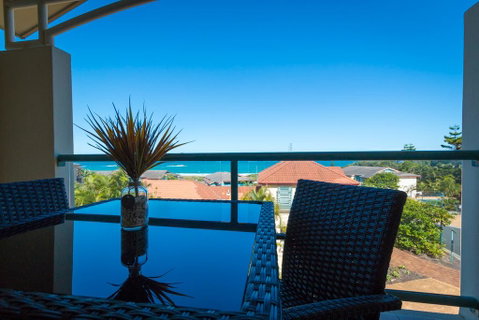 Beach Haven Executive Apartments - Pubs and Clubs 2