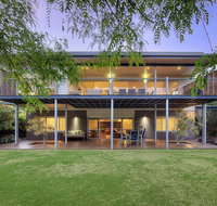 BeachBlu Holiday Home - Go Out