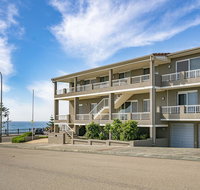 Beachcomer Unit 2 - The Entrance NSW - Go Out