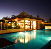 Beaches of Broome - Pubs and Clubs