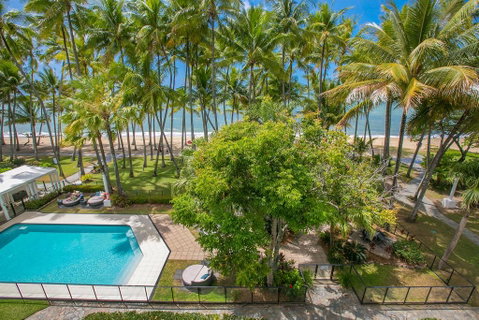 Beachfront Apt. In Alamanda Beachfront Resort (25) - Pubs and Clubs 2