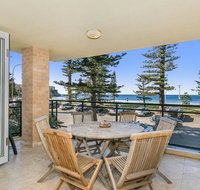 Beachfront on Golden Mile - Go Out