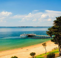 Beachfront Penthouse Cowes - Pubs and Clubs