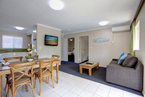 Beachpark Apartments Coffs Harbour - Pubs and Clubs 0