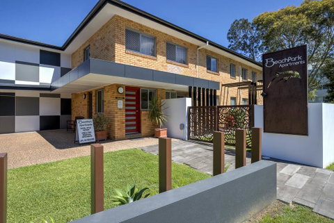 Beachpark Apartments Coffs Harbour - Pubs and Clubs 1