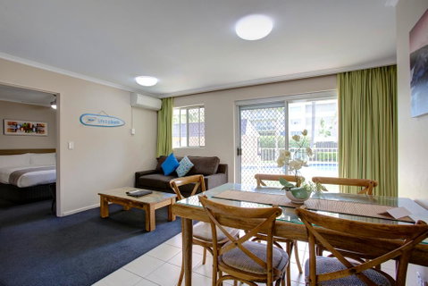 Beachpark Apartments Coffs Harbour - Pubs and Clubs 3