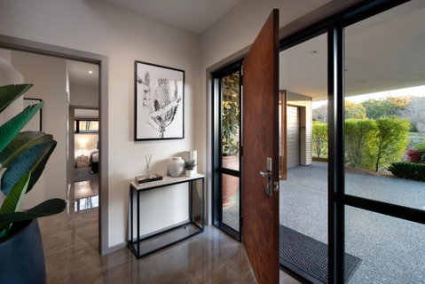 Retreat Lake Daylesford - Free Wifi - Pubs and Clubs 1