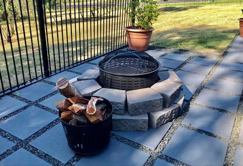 Relax And Enjoy The Scenic Rim - Pubs and Clubs 1