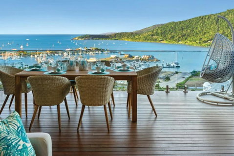 Relax & Daydream At 2 Elementa - Go Out 2