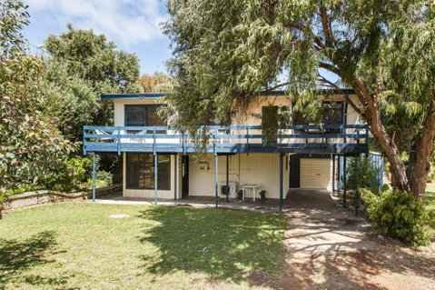 Relax Moore - Close To Beach - Pubs and Clubs 1