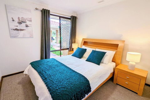 Relaxing Home Close To Nature - Pubs and Clubs 3